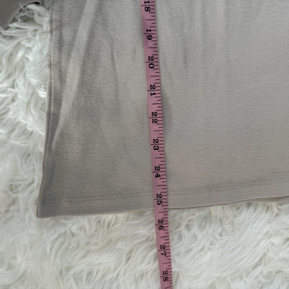 Eddie Bauer Women's Long Sleeve Crewneck Tee. Color: Pumice. Size XL. New.Clas - Picture 7 of 9